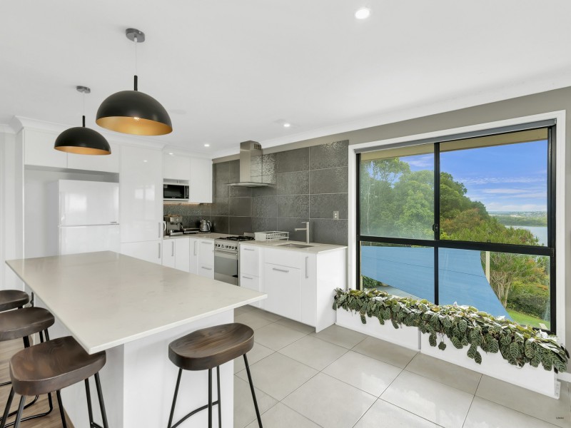 16 Aspen Place, Bilambil Heights NSW 2486