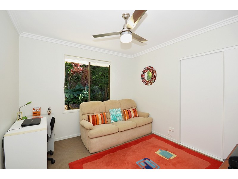 2/7 Bimbadeen Avenue, Banora Point NSW 2486