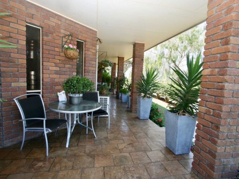 22 Paperbark Court, Banora Point NSW 2486