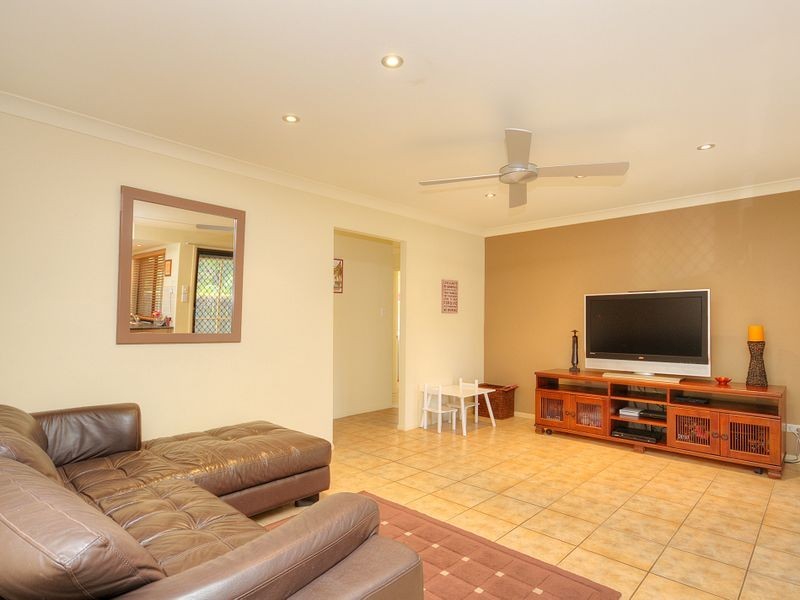 15 Silkwood Terrace, Tweed Heads West NSW 2485