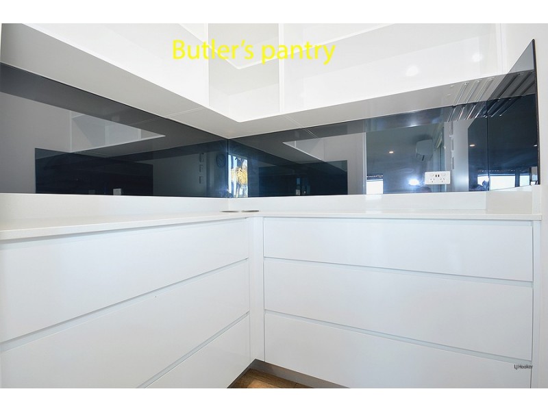 11 Castlecrag Avenue, Banora Point NSW 2486