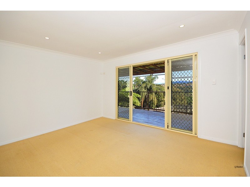 11 Castlecrag Avenue, Banora Point NSW 2486