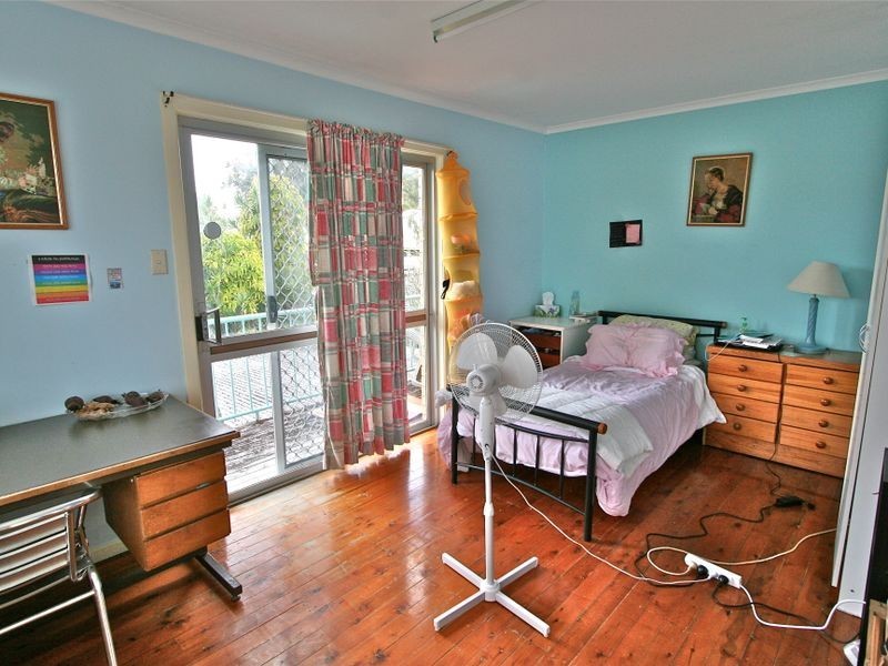 32 Sunshine Avenue, Tweed Heads South NSW 2486