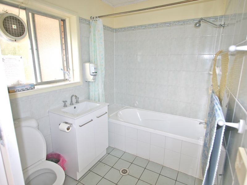 32 Sunshine Avenue, Tweed Heads South NSW 2486