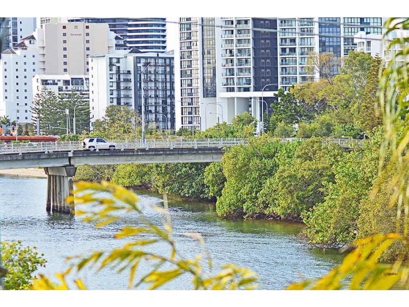 3/1 Orvieto Avenue, Mermaid Waters QLD 4218