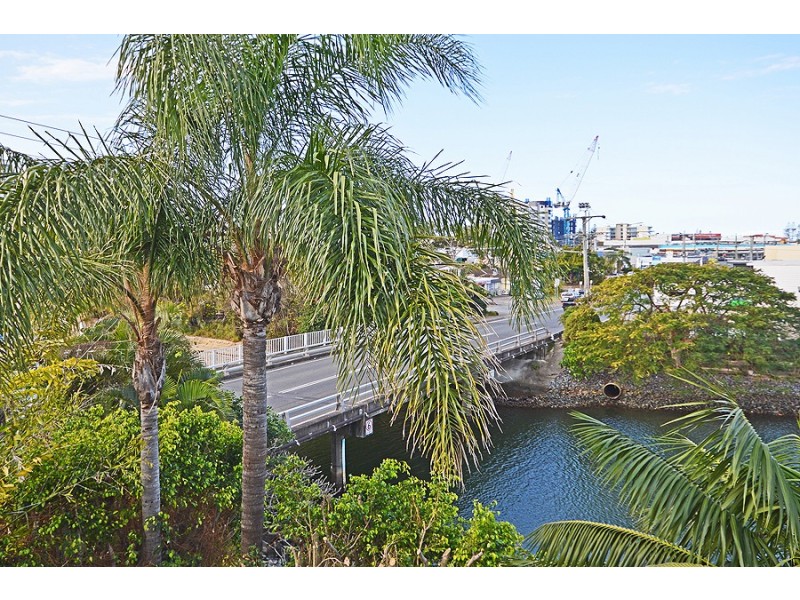 3/1 Orvieto Avenue, Mermaid Waters QLD 4218