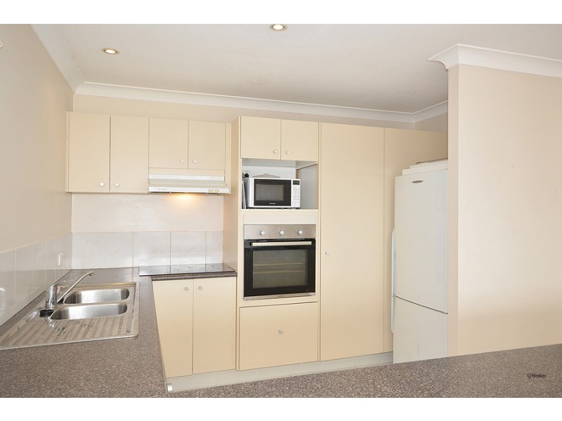 3/1 Orvieto Avenue, Mermaid Waters QLD 4218