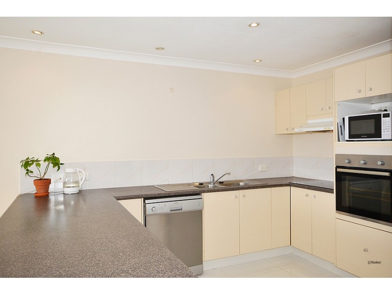 3/1 Orvieto Avenue, Mermaid Waters QLD 4218