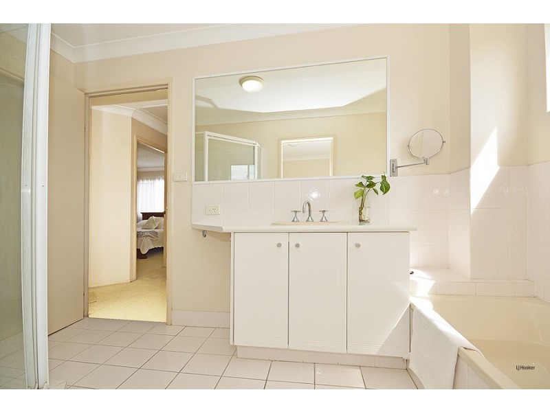 3/1 Orvieto Avenue, Mermaid Waters QLD 4218