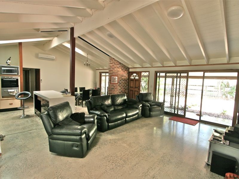 76 Green Valley Way, Piggabeen NSW 2486