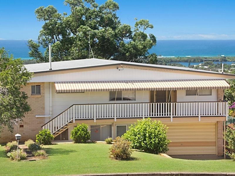 28 Walter Crescent, Banora Point NSW 2486