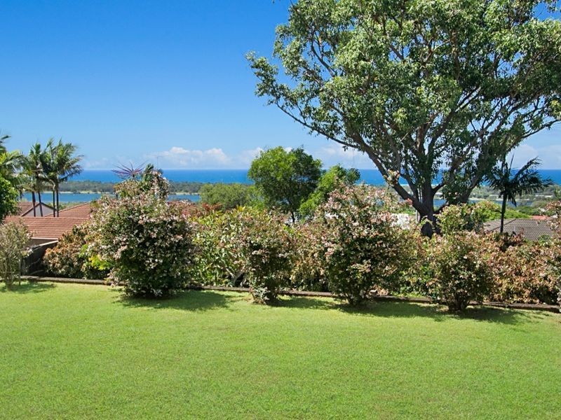 28 Walter Crescent, Banora Point NSW 2486