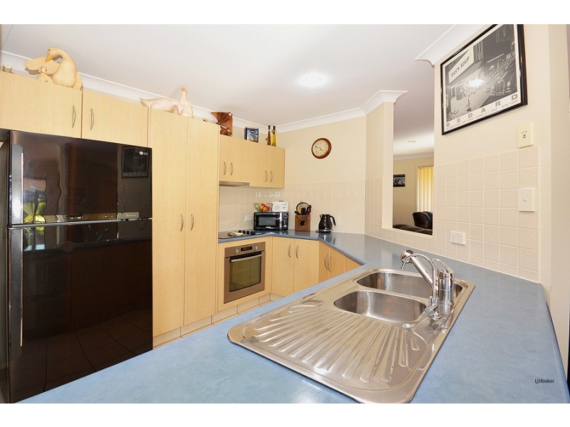 11 Donegal Court, Banora Point NSW 2486