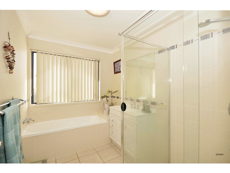 11 Donegal Court, Banora Point NSW 2486