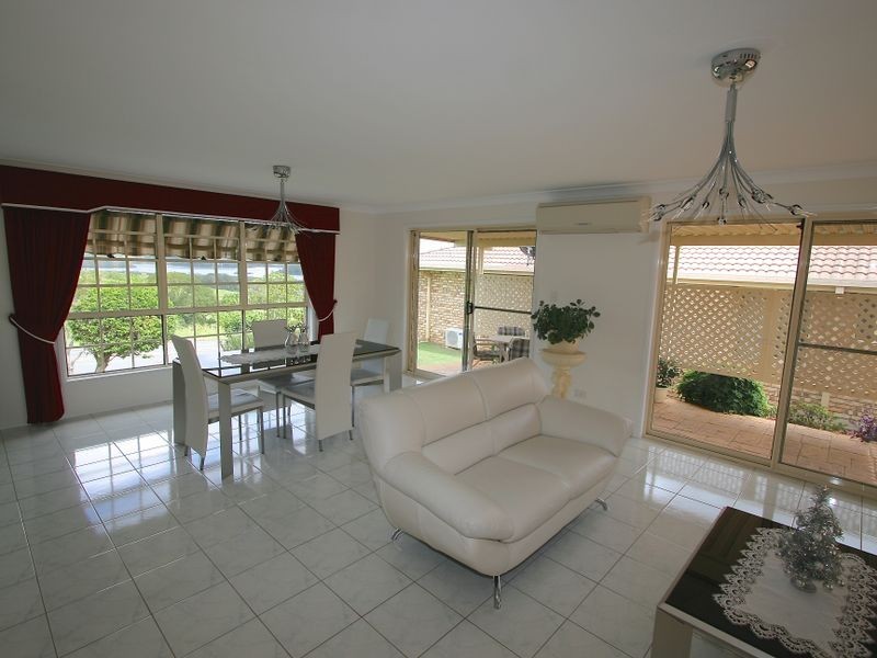 7 Lovat Brae Court, Banora Point NSW 2486