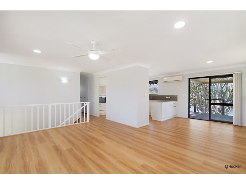 70 Jacaranda Avenue, Tweed Heads West NSW 2485