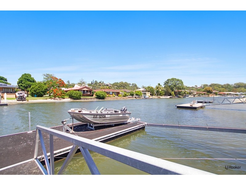 70 Jacaranda Avenue, Tweed Heads West NSW 2485