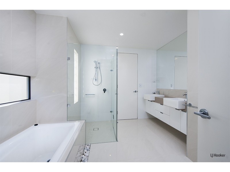 1/67 Stapylton Street, Coolangatta QLD 4225