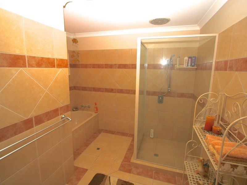 25 Widgee Crescent, Banora Point NSW 2486