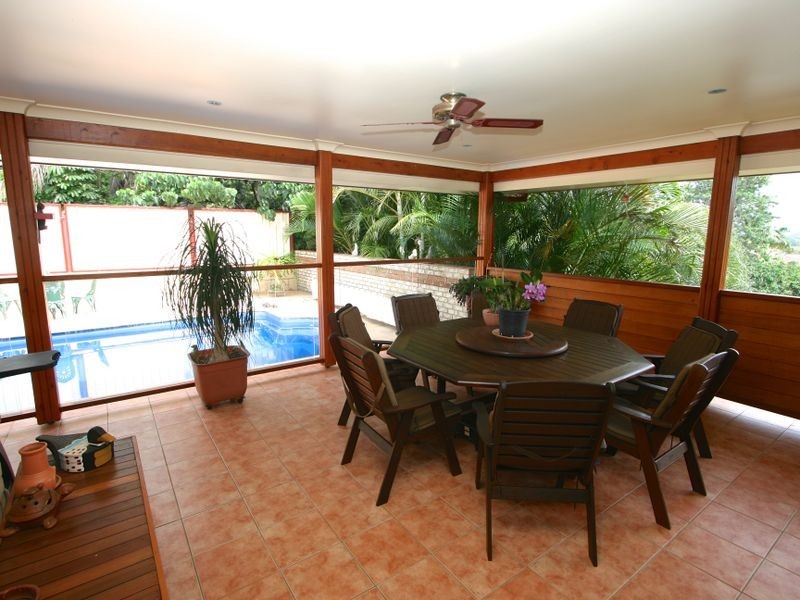 25 Widgee Crescent, Banora Point NSW 2486