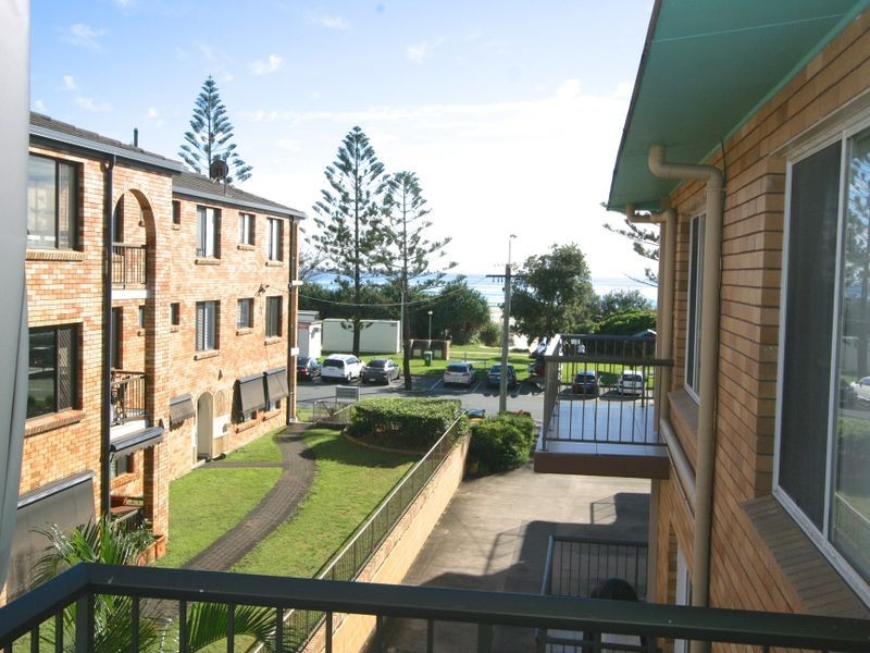 8/16 Pacific Parade, Bilinga QLD 4225