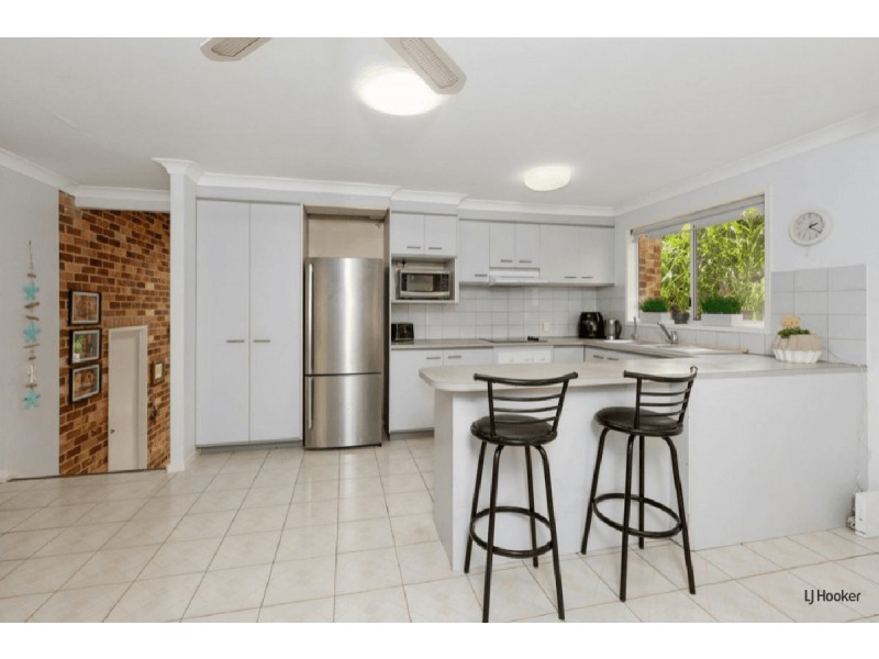 76 Cominan Avenue, Banora Point NSW 2486