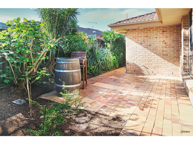 37 Winders Place, Banora Point NSW 2486