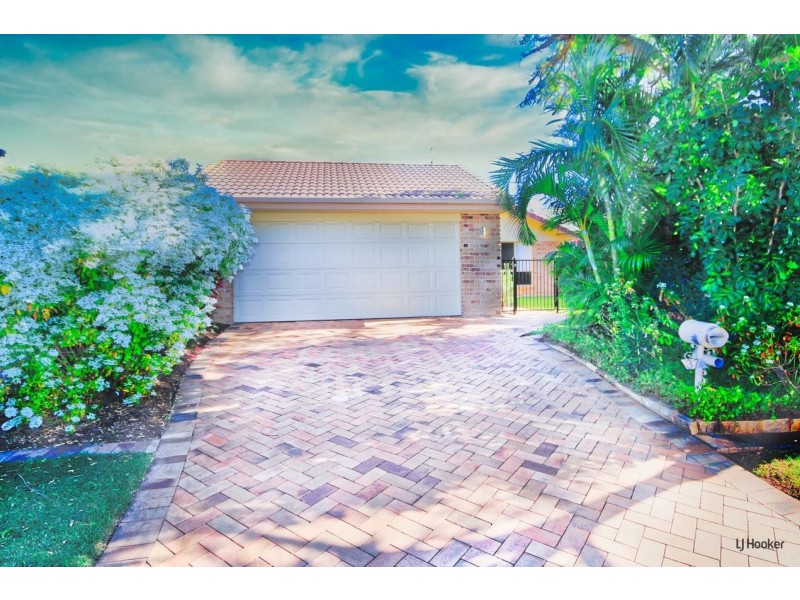 37 Winders Place, Banora Point NSW 2486