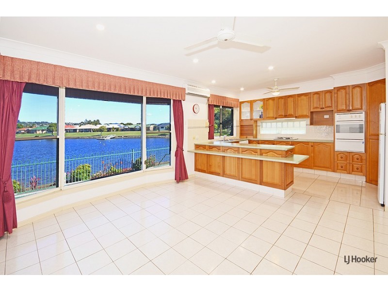 8 Kimberley Circuit, Banora Point NSW 2486