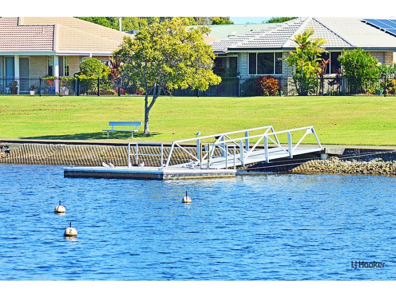 8 Kimberley Circuit, Banora Point NSW 2486