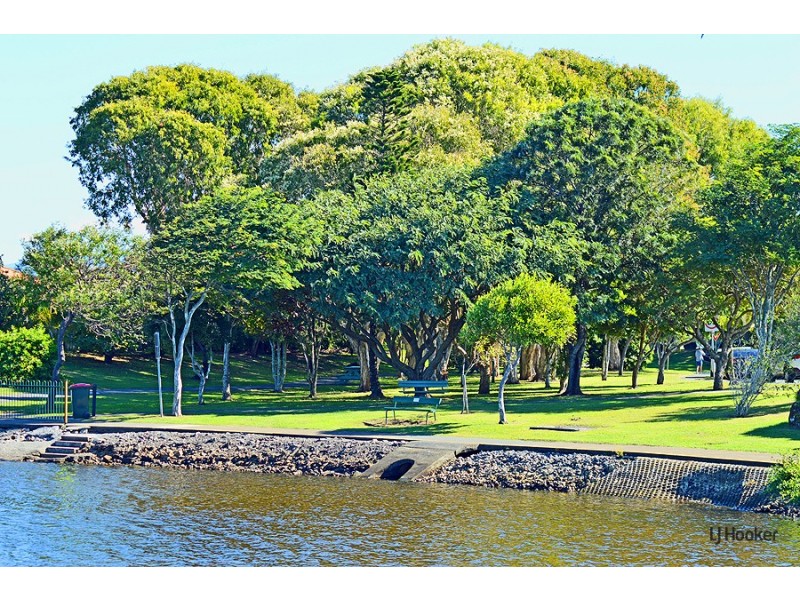 8 Kimberley Circuit, Banora Point NSW 2486