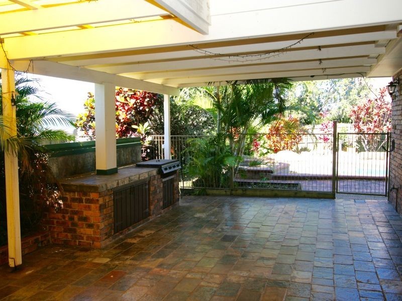 9 Warringa Drive, Bilambil Heights NSW 2486