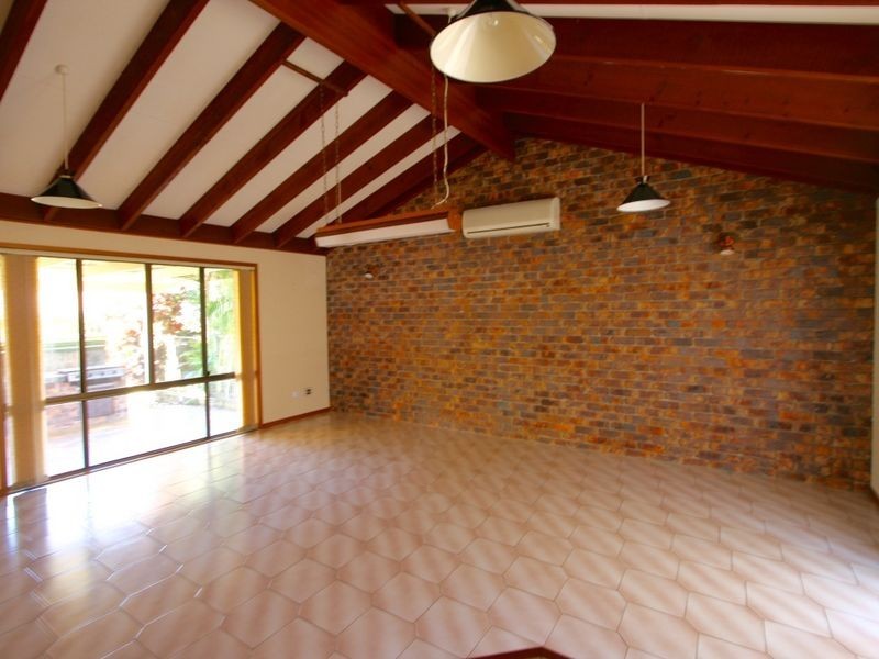 9 Warringa Drive, Bilambil Heights NSW 2486