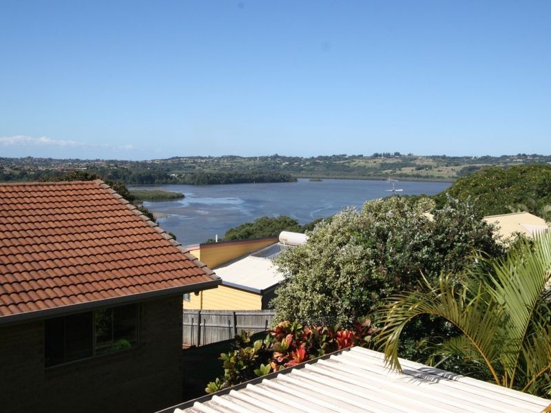 9 Warringa Drive, Bilambil Heights NSW 2486