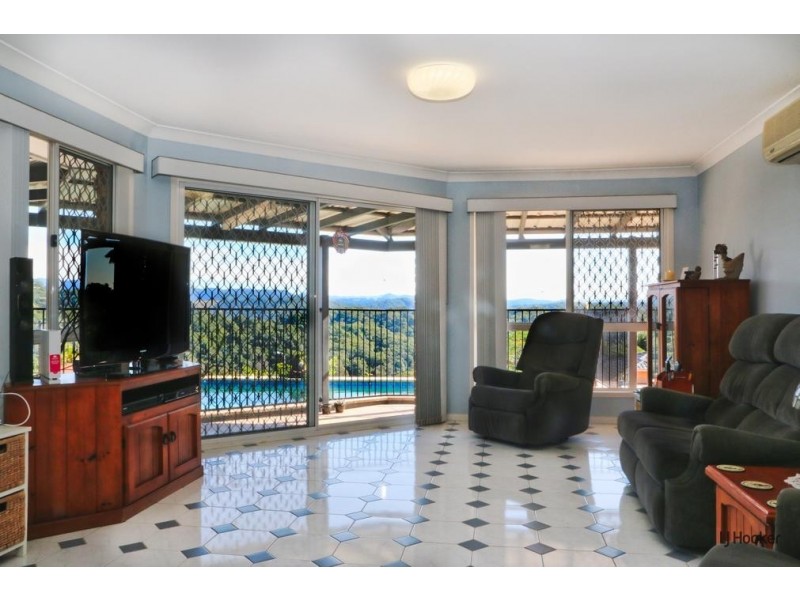 19 Warringa Drive, Bilambil Heights NSW 2486