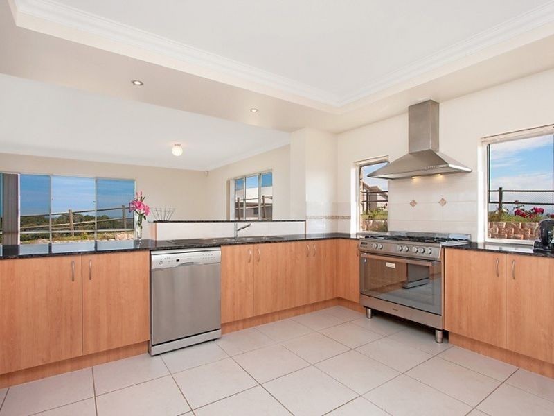 30 Sunnycrest Drive, Terranora NSW 2486