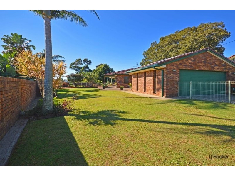 9 Worendo Place, Banora Point NSW 2486