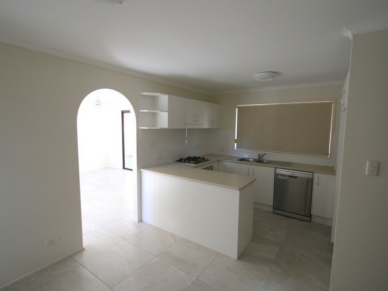 2/18 Red Bass Avenue, Tweed Heads West NSW 2485