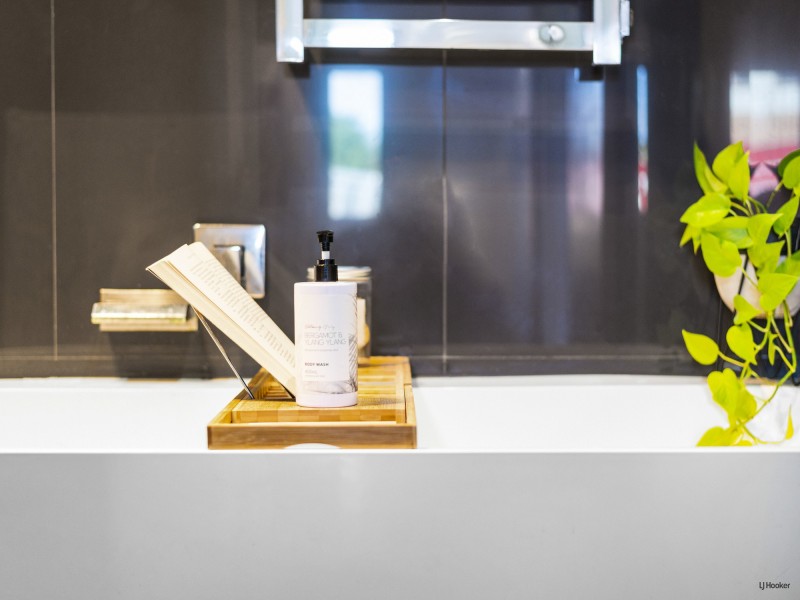 33 Kennedy Drive, Tweed Heads NSW 2485