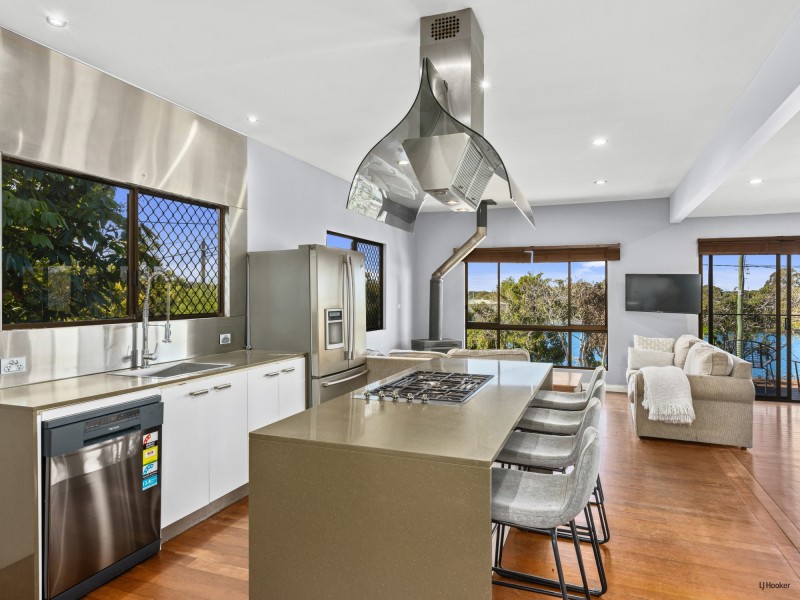 33 Kennedy Drive, Tweed Heads NSW 2485