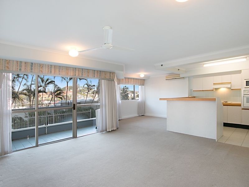 13/66 Marine Parade, Coolangatta QLD 4225