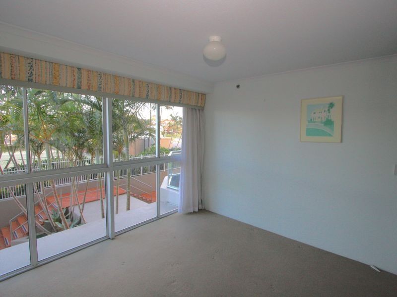 13/66 Marine Parade, Coolangatta QLD 4225