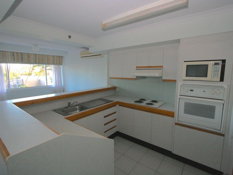 13/66 Marine Parade, Coolangatta QLD 4225