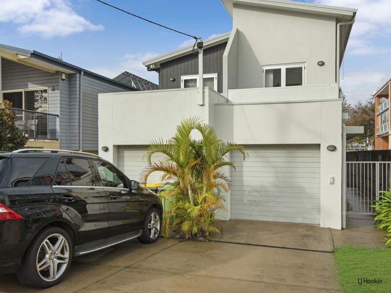 2/48 McLean Street, Coolangatta QLD 4225