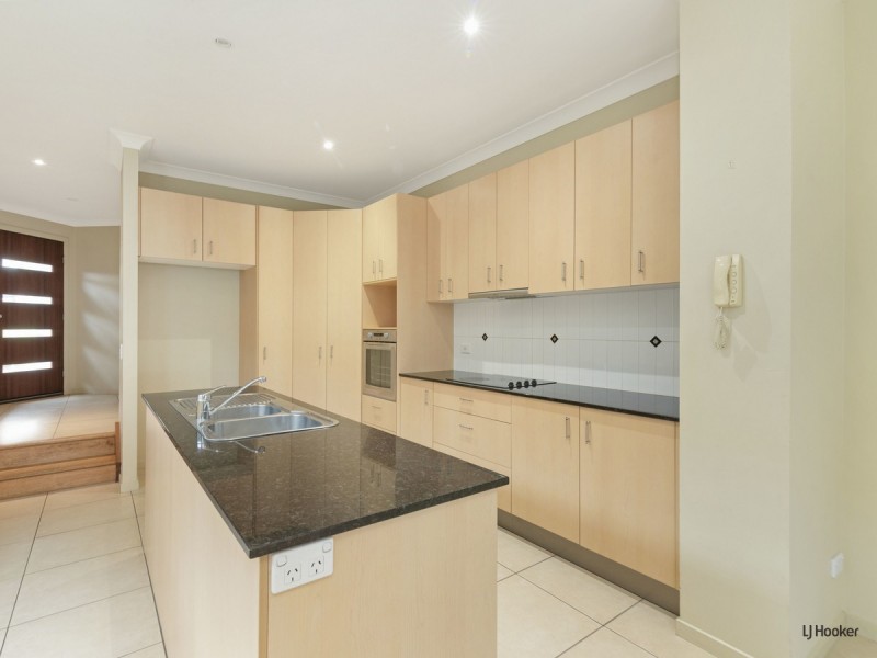 2/48 McLean Street, Coolangatta QLD 4225