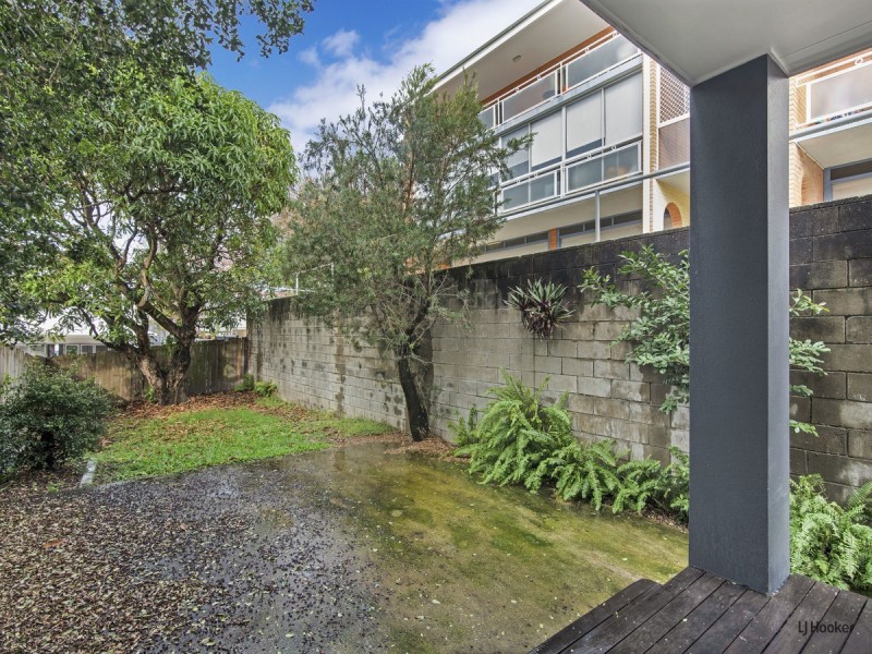 2/48 McLean Street, Coolangatta QLD 4225