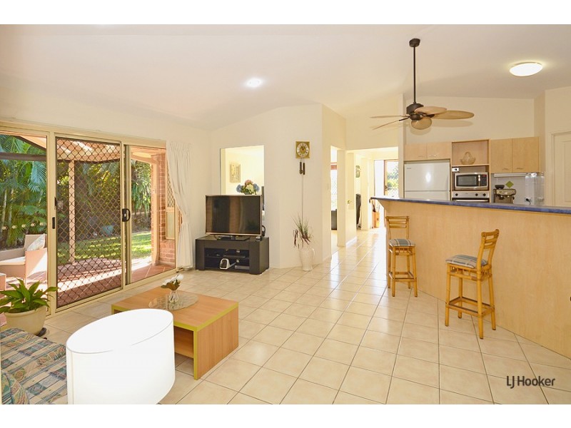 15 Kelburn Close, Banora Point NSW 2486