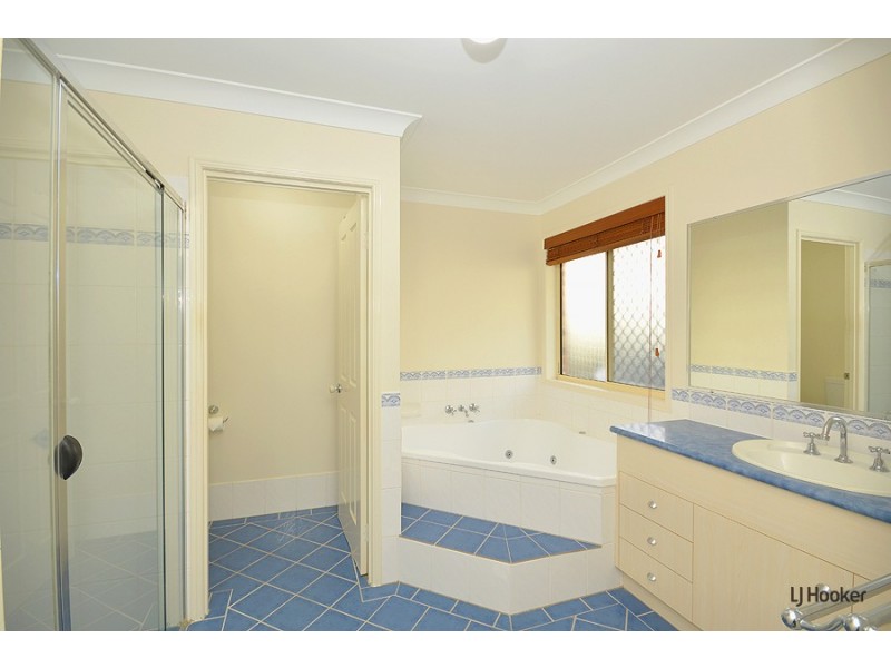 15 Kelburn Close, Banora Point NSW 2486