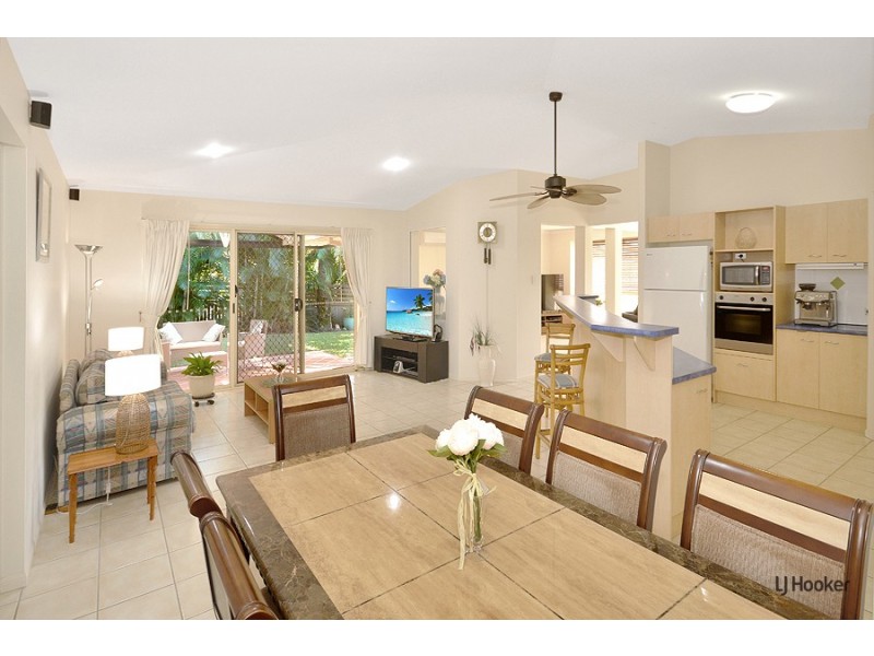 15 Kelburn Close, Banora Point NSW 2486