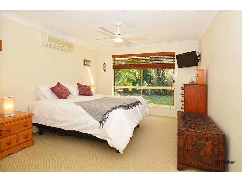 15 Kelburn Close, Banora Point NSW 2486